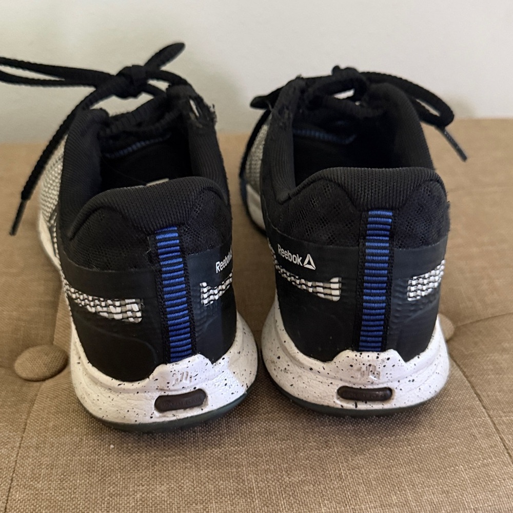 Reebok Kids Black & White JJ Watt II low Sneakers size 5 youth - Picture 6 of 9